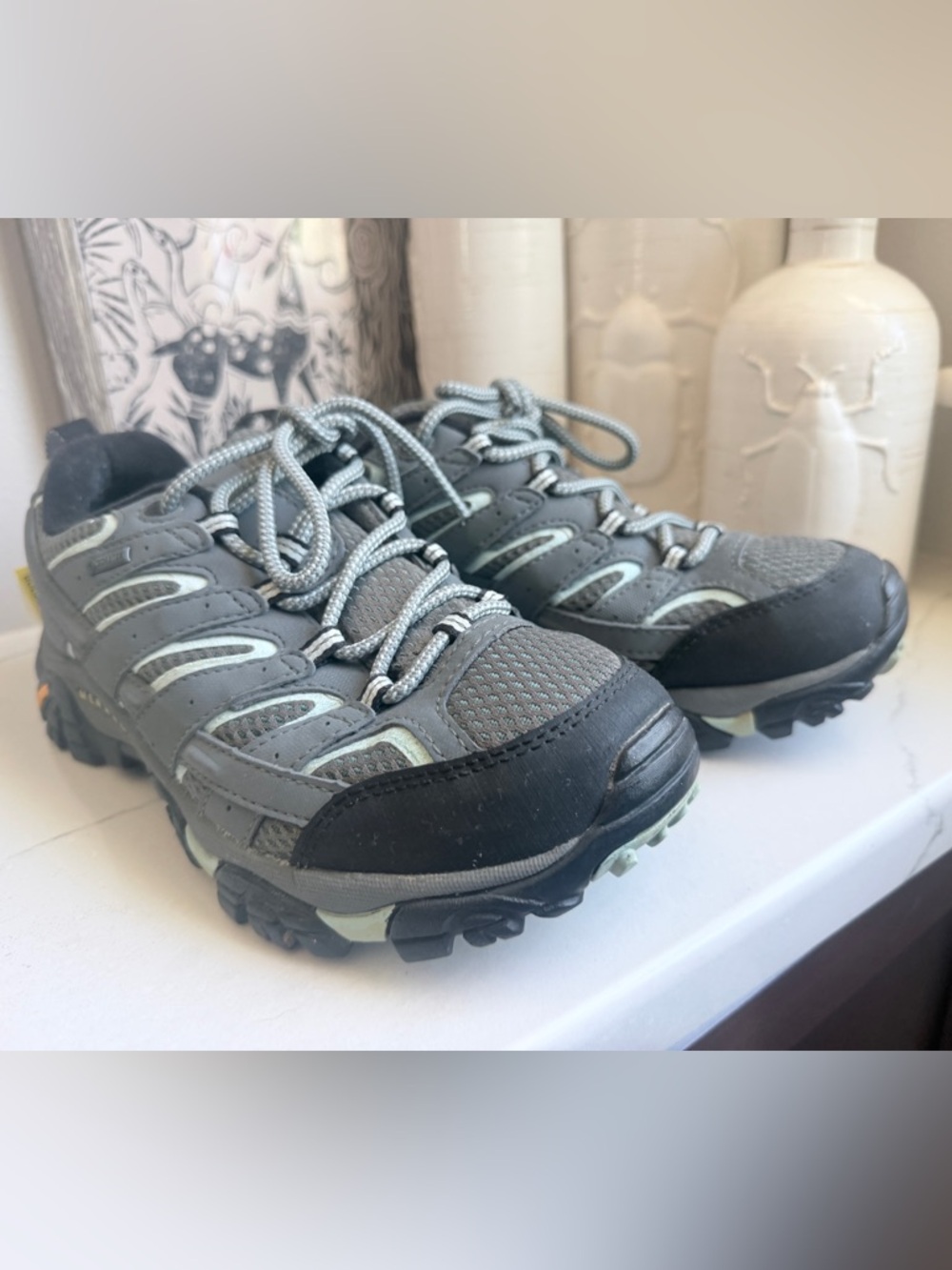 Merrell Gray and Mint Women’s Sedona Sage Trail Sneakers sz8